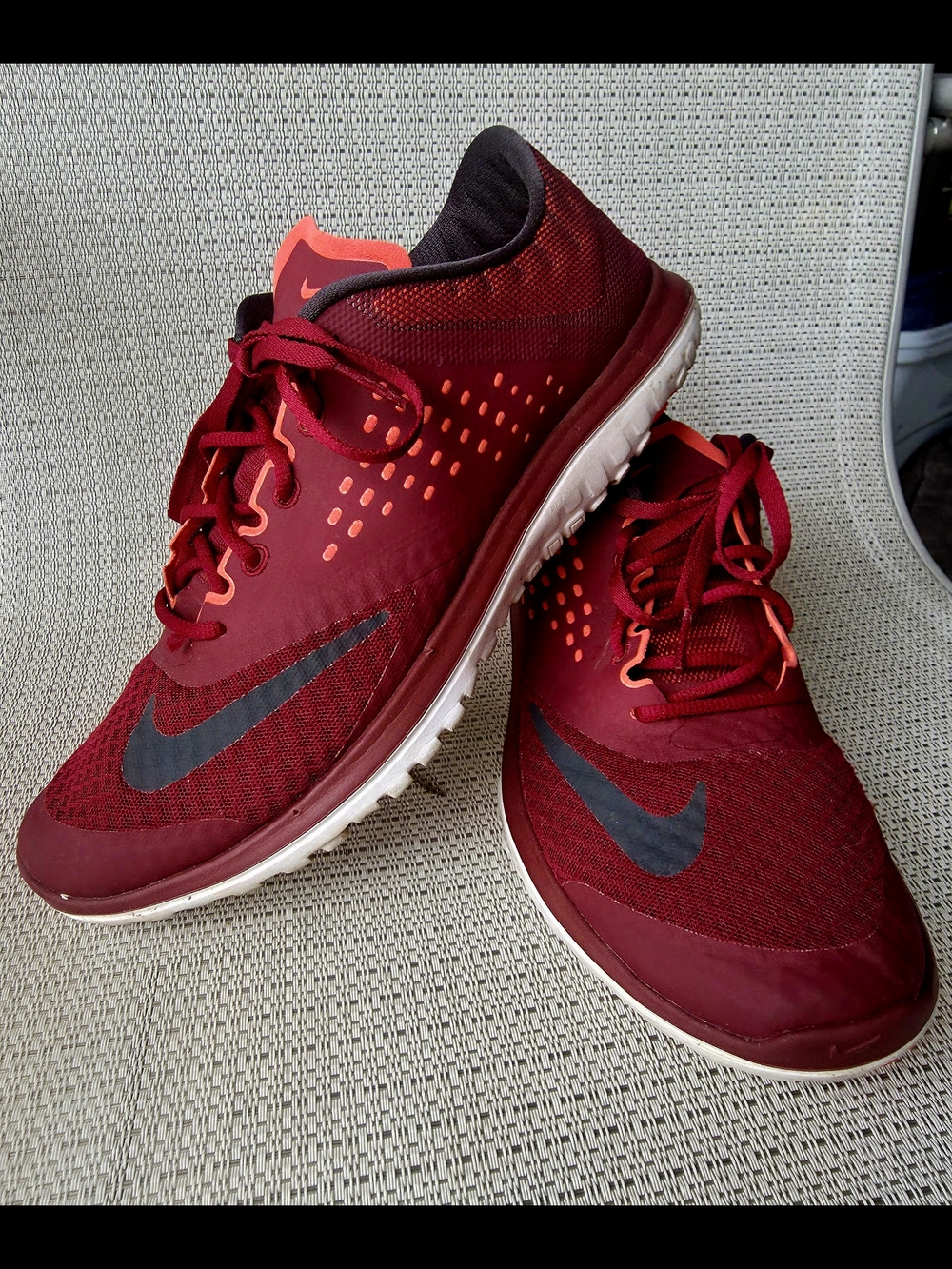 Nike Burgundy and Black Men's Running Shoes